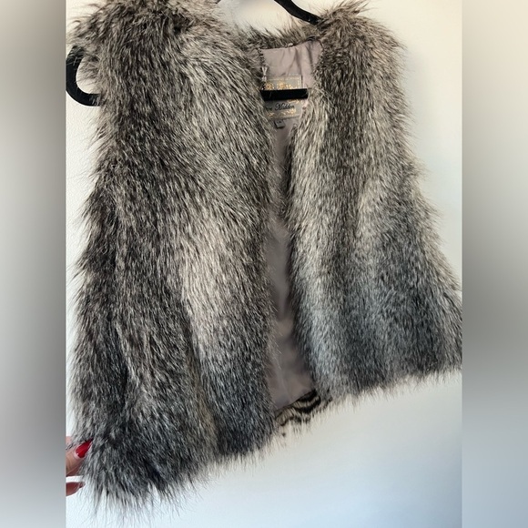 Steve Madden Faux Fur Vest Large - Picture 4 of 8